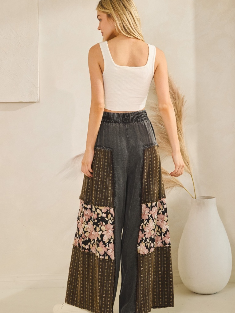 Sage + Fig Mineral Wash Floral Print Wide leg Pants - Picture 3 of 10